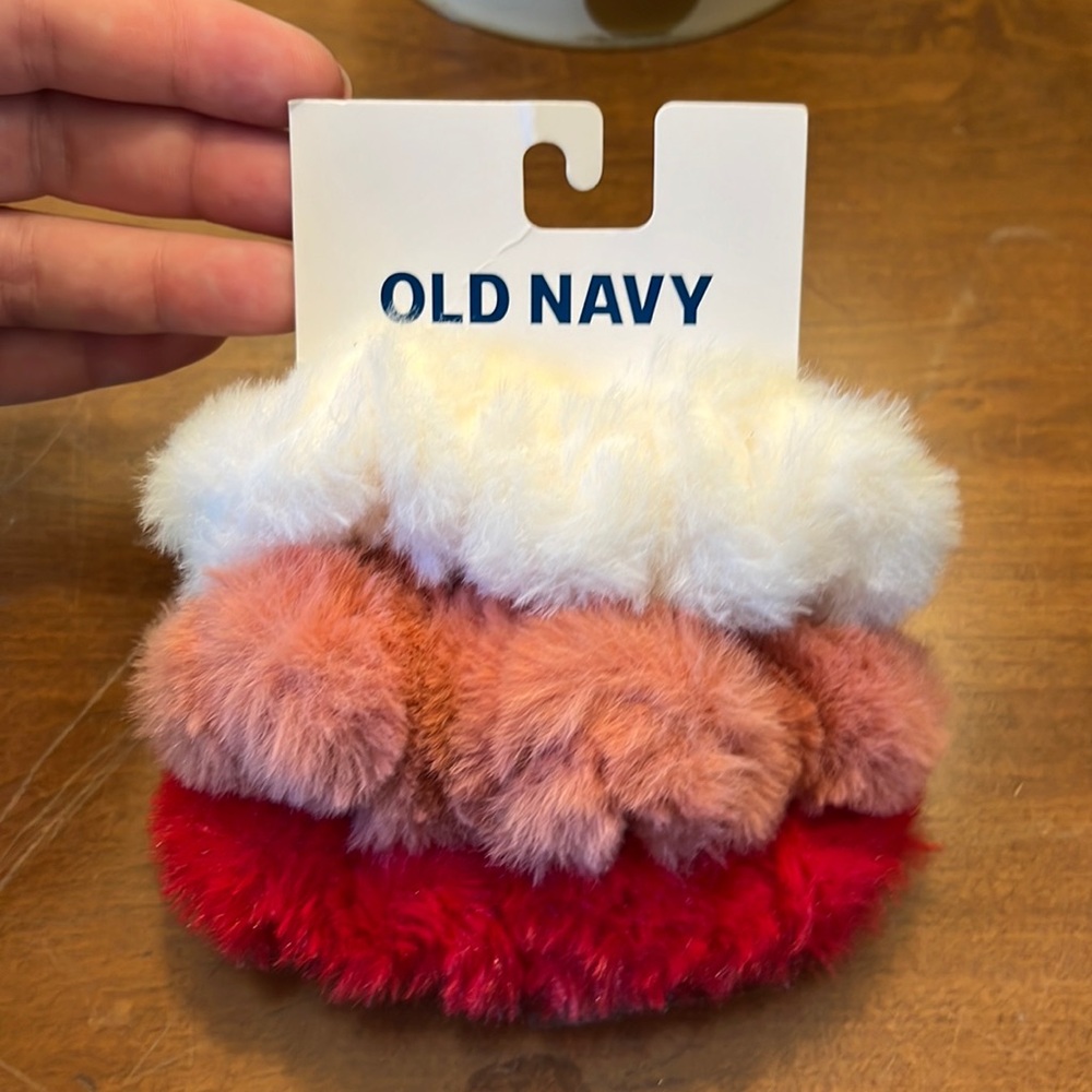 Faux fur scrunchies